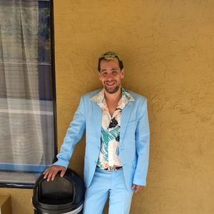 Meet your Posher, Brandon